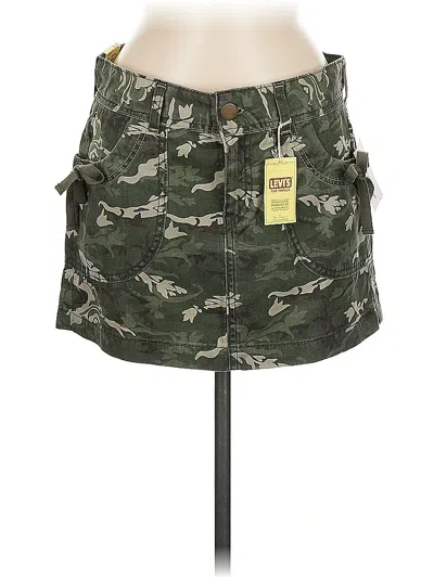 Pre-owned Levi's Casual Skirt In Green
