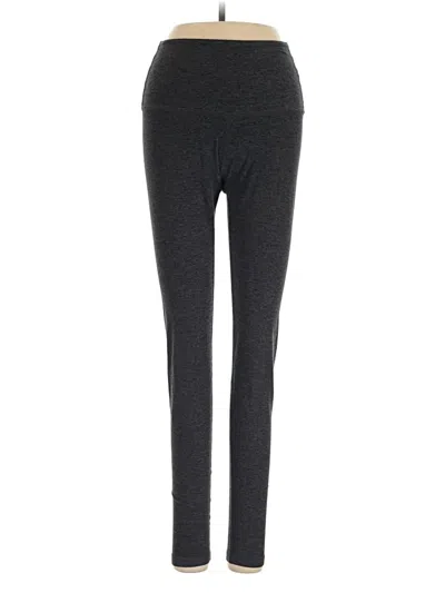 Pre-owned Beyond Yoga Active Pants In Gray