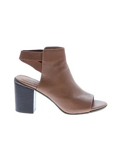 Pre-owned Kenneth Cole Reaction Heels In Brown