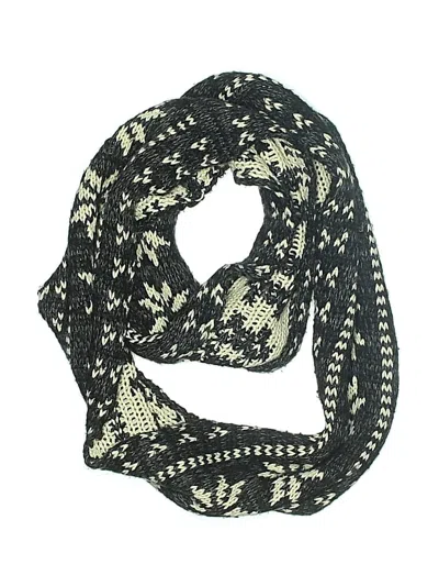 Pre-owned Bearpaw Scarf In Gray