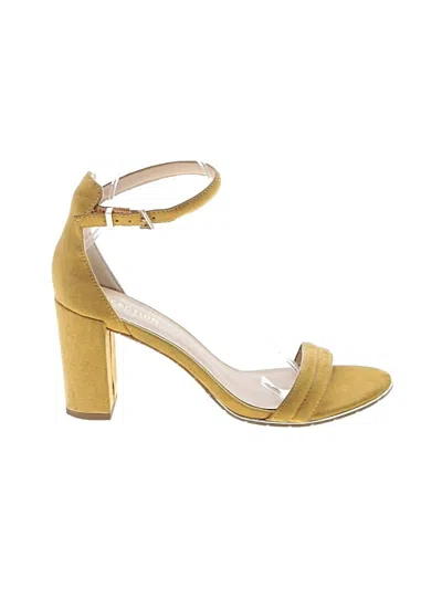 Pre-owned Kenneth Cole Reaction Heels In Yellow