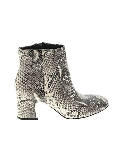 Pre-owned Essex Lane Ankle Boots In Black