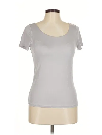 Pre-owned Uniqlo Short Sleeve T-shirt In Gray