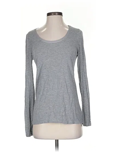 Pre-owned Gap Long Sleeve T-shirt In Gray