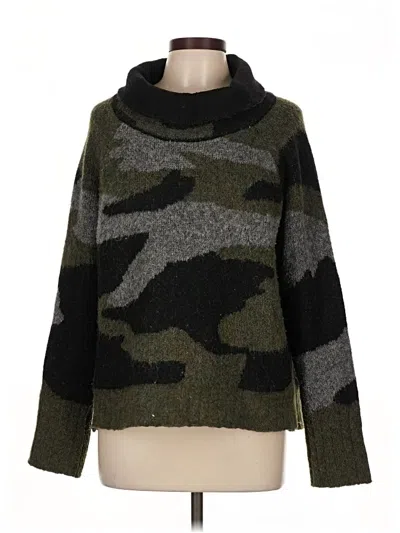 Pre-owned Aqua Turtleneck Sweater In Green