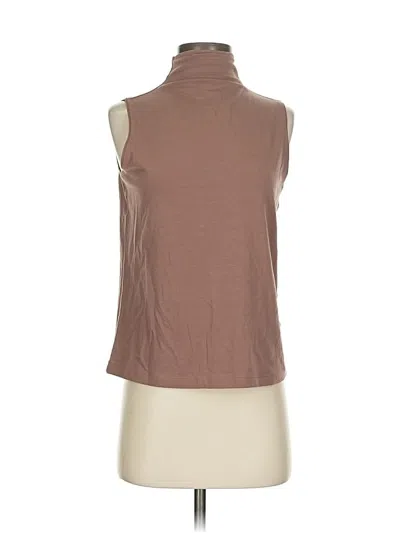 Pre-owned Athleta Sleeveless T-shirt In Brown