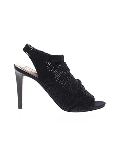 Pre-owned Vc Signature Heels In Black