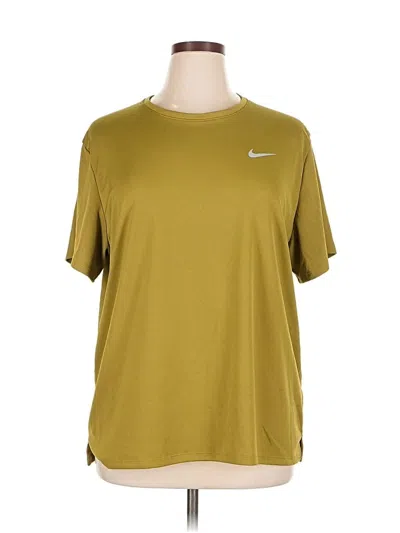 Pre-owned Nike Active T-shirt In Gold