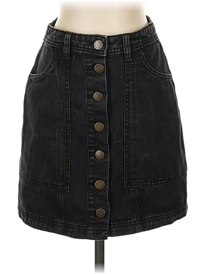 Pre-owned Stradivarius Denim Skirt In Black