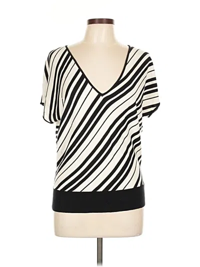 Pre-owned New York And Company Short Sleeve T-shirt In White