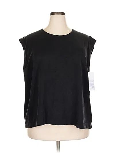 Pre-owned Athleta Sleeveless T-shirt In Black