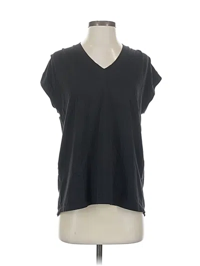 Pre-owned Athleta Sleeveless T-shirt In Gray