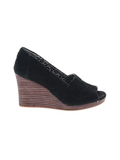 Pre-owned Toms Wedges In Black