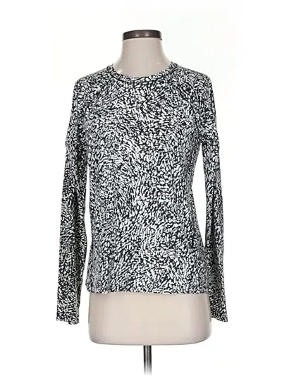 Pre-owned Athleta Long Sleeve T-shirt In Silver