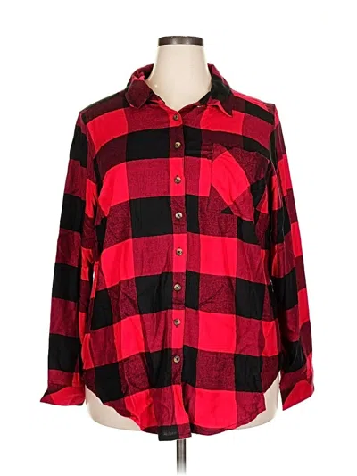Pre-owned Torrid Long Sleeve Button Down Shirt In Red