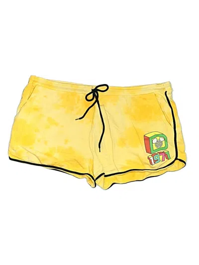 Pre-owned Disney Shorts In Yellow
