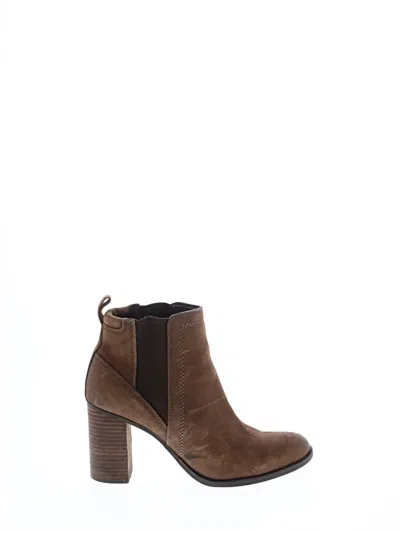 Pre-owned Franco Sarto Boots In Brown