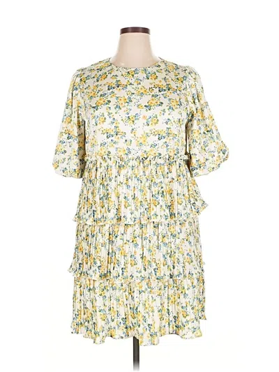 Pre-owned Melloday Casual Dress In Yellow