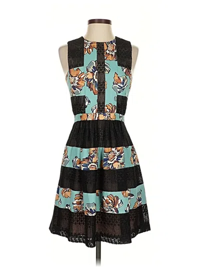 Pre-owned Bcbgmaxazria Casual Dress In Blue