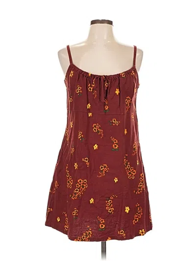 Pre-owned Urban Outfitters Casual Dress In Burgundy