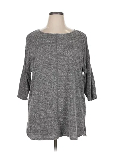 Pre-owned Capsule 3/4 Sleeve T-shirt In Gray