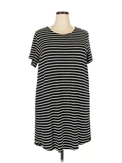 Pre-owned T Tahari Casual Dress In Black