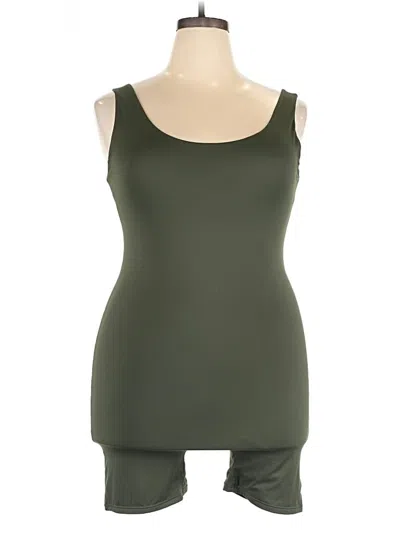 Pre-owned Poshdivah Romper In Green