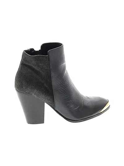 Pre-owned Victoria's Secret Ankle Boots In Black