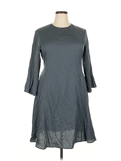 Pre-owned Uniqlo Casual Dress In Gray