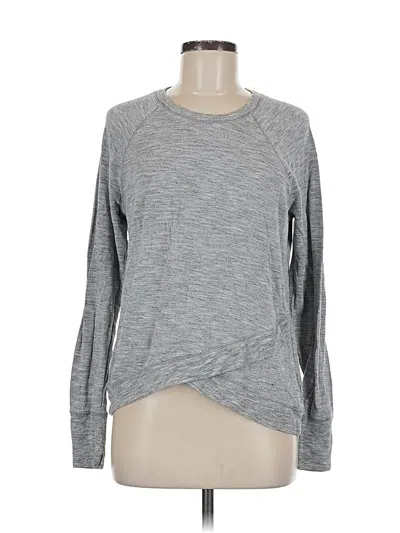 Pre-owned Athleta Long Sleeve T-shirt In Gray