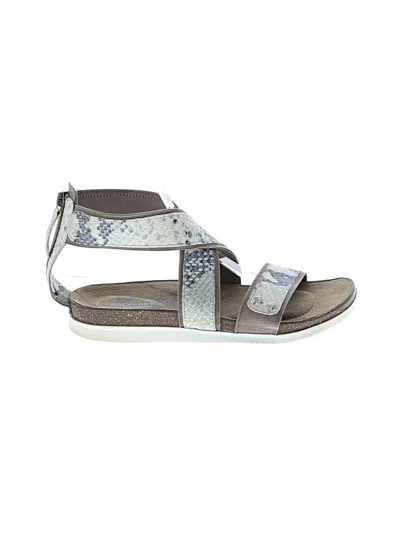 Pre-owned Rockport Sandals In White