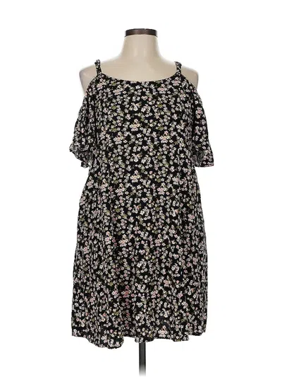 Pre-owned Torrid Casual Dress In Black