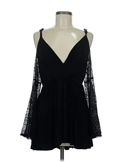 Pre-owned Torrid 3/4 Sleeve Top Black Cold Shoulder Neckline Tops