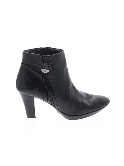 Pre-owned Anne Klein Ankle Boots In Black
