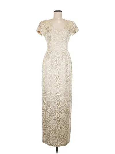 Pre-owned Carmen Marc Valvo Cocktail Dress In White
