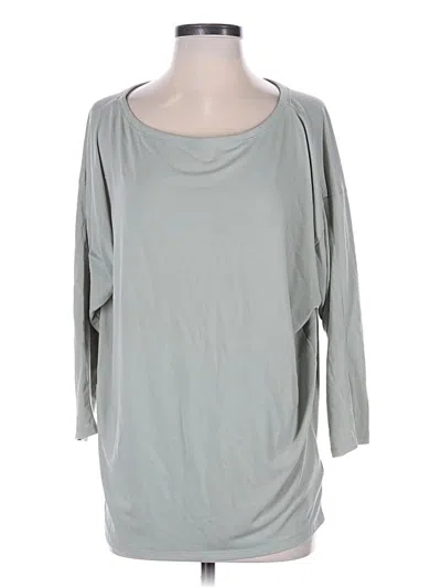 Pre-owned Athleta 3/4 Sleeve T-shirt In Gray