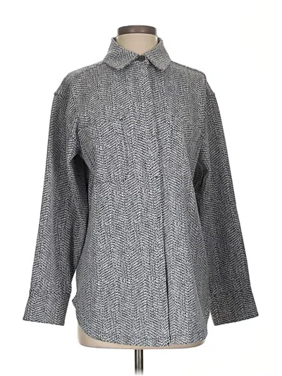 Pre-owned Athleta Long Sleeve Button Down Shirt In Gray