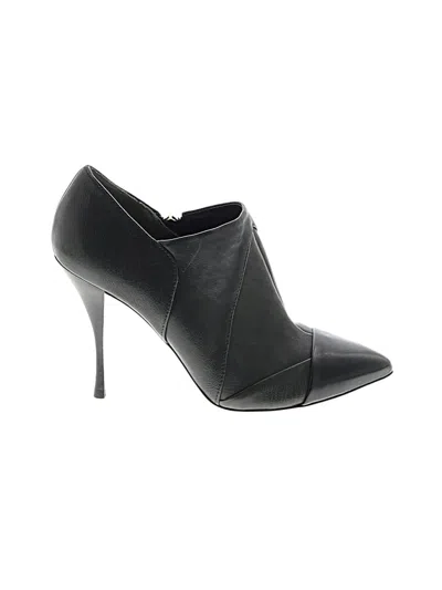 Pre-owned Tory Burch Ankle Boots In Black