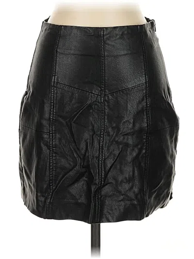 Pre-owned Stradivarius Faux Leather Skirt In Black