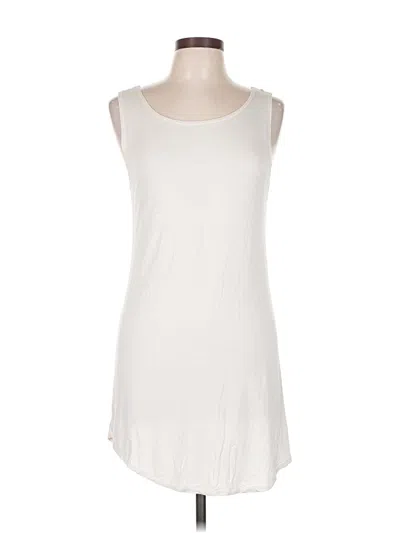 Pre-owned Logo By Lori Goldstein Sleeveless T-shirt In White