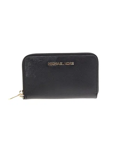 Pre-owned Michael Michael Kors Leather Wallet In Black