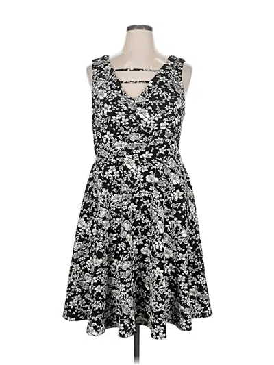 Pre-owned Torrid Casual Dress In Black