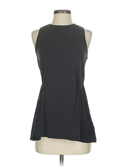 Pre-owned Athleta Sleeveless T-shirt In Gray