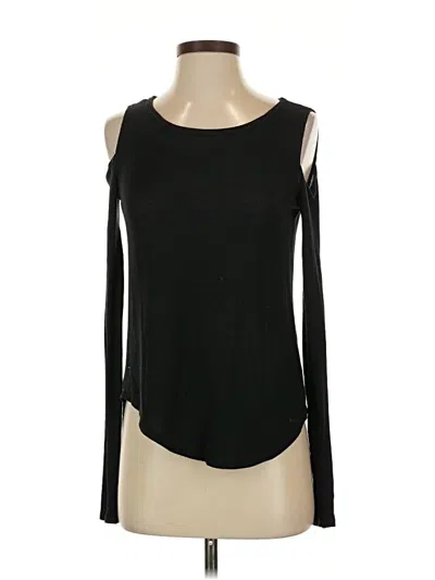 Pre-owned Hollister Sleeveless T-shirt In Black