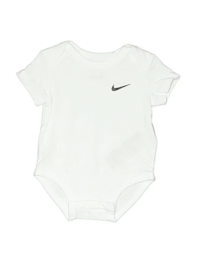 Pre-owned Nike Babies' Short Sleeve Onesie In White