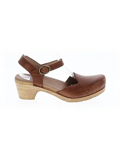Pre-owned Dansko Heels In Brown