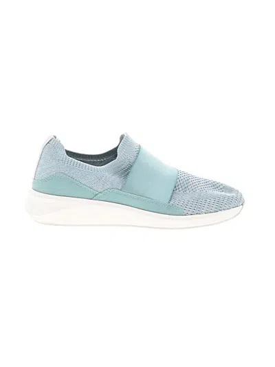 Pre-owned Clarks Sneakers In Blue