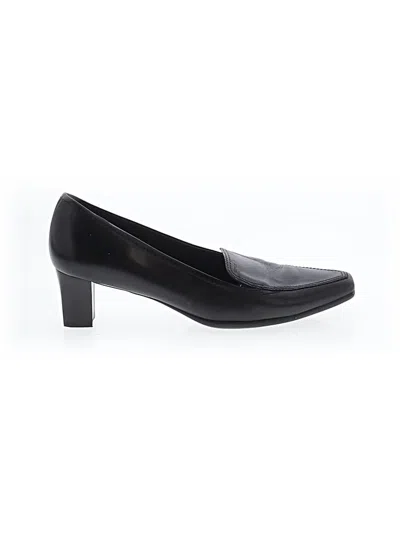 Pre-owned Geox Respira Heels In Black