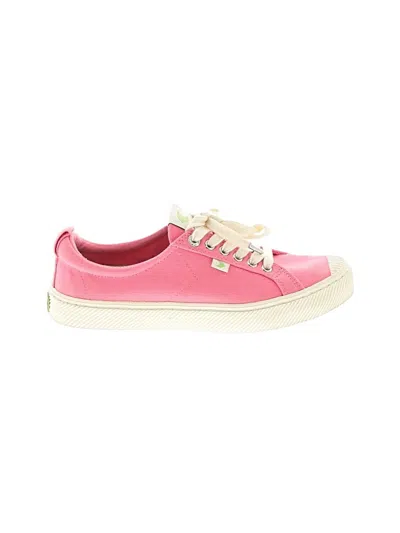 Pre-owned Cariuma Sneakers In Pink