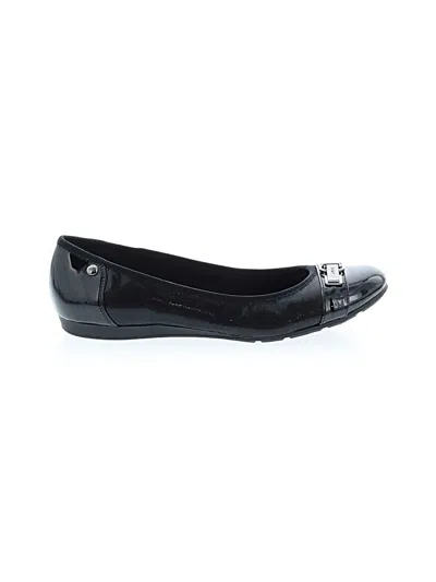 Pre-owned Ak Anne Klein Flats In Black